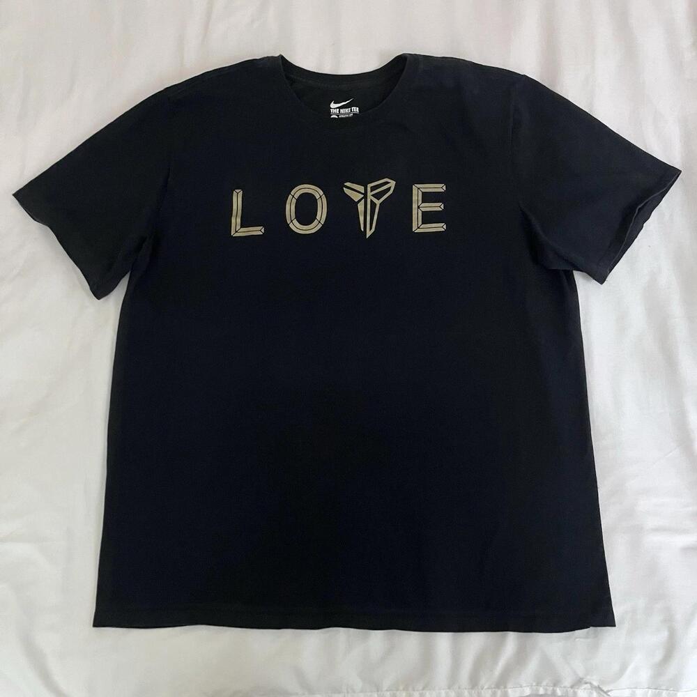 Kobe Bryant Legend Mamba Day Final Game Black Gold 2016 Shirt